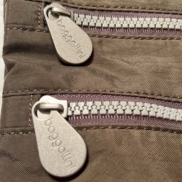 Baggallini Crossbody brown purse- NWOT - Picture 2 of 12